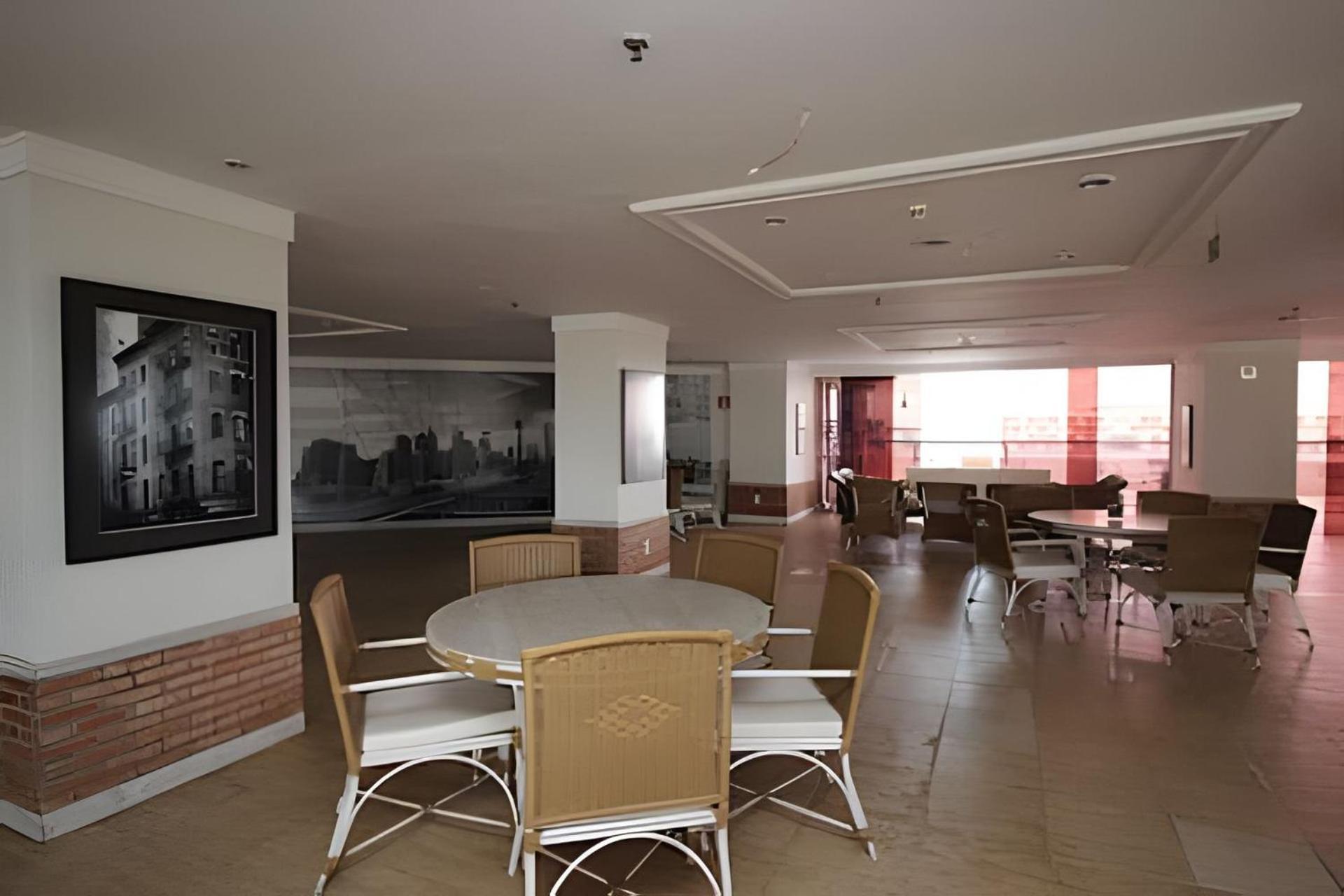 360 Manhattan By Ozped